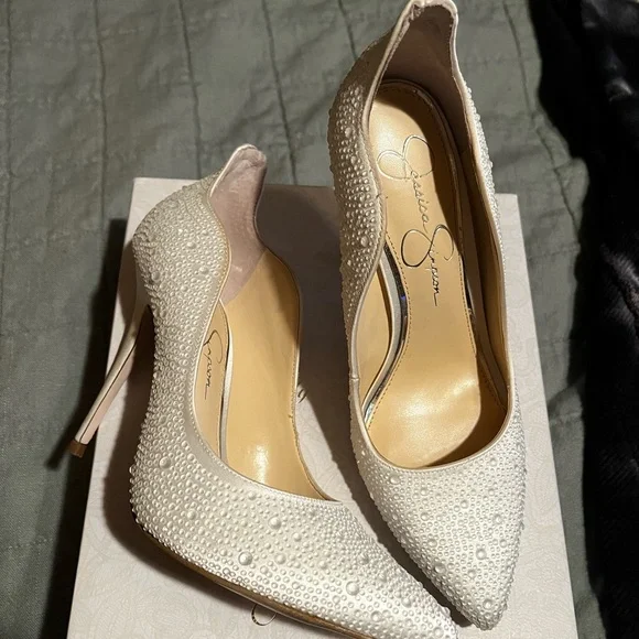 Jessica Simpson White Embellished Heels - Picture 2 of 8